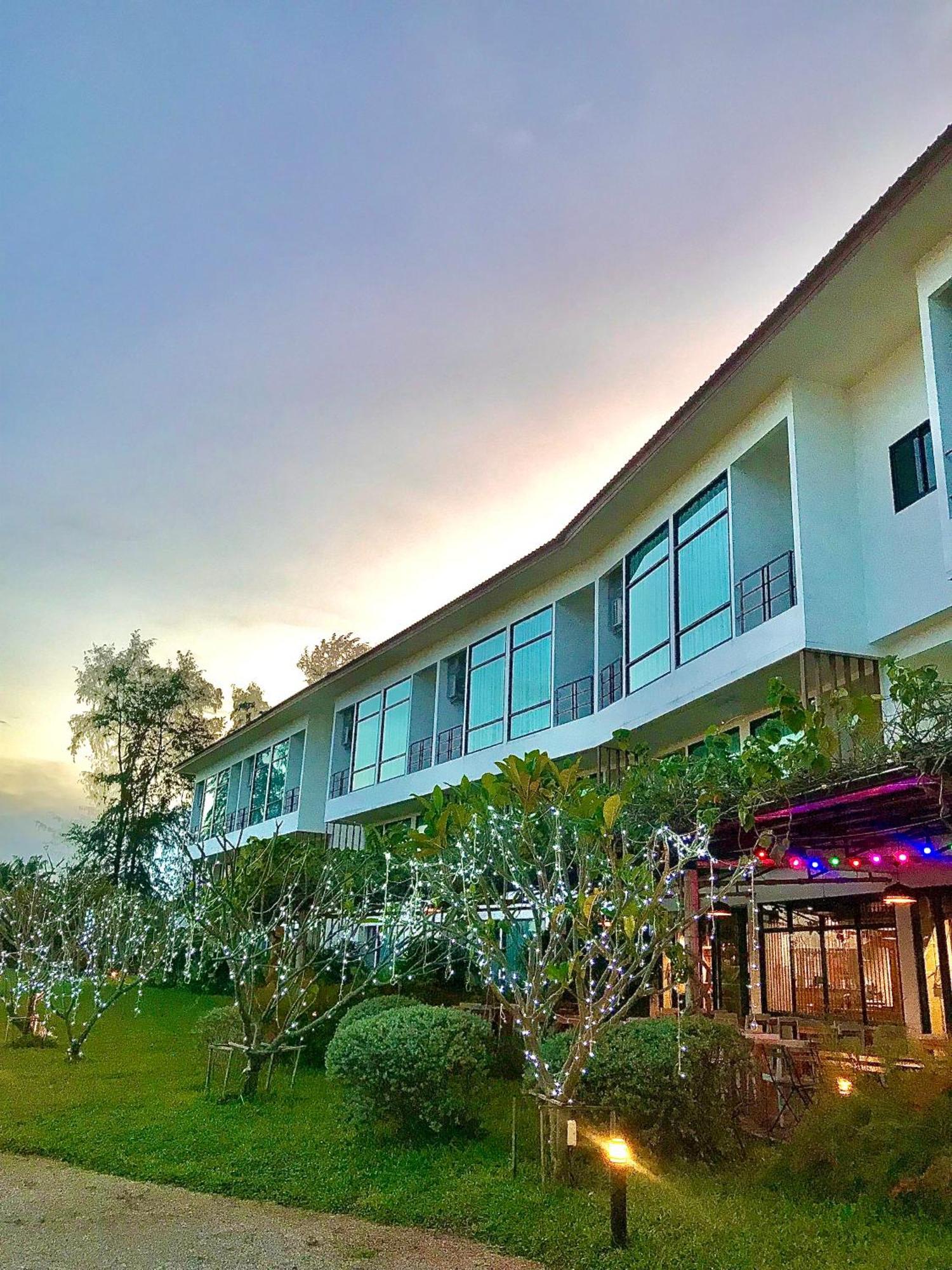 The Beach Resort & Residence - Sha Plus Pathiu Екстериор снимка